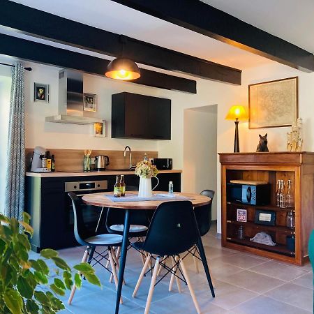 Charmante Petite Maison Renovee Quistinic Exteriör bild