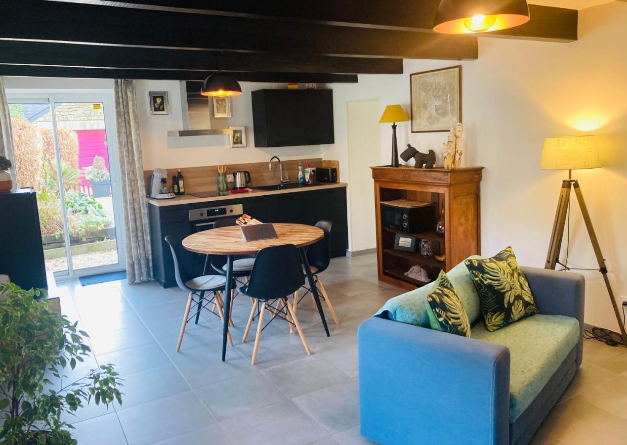 Charmante Petite Maison Renovee Quistinic Exteriör bild